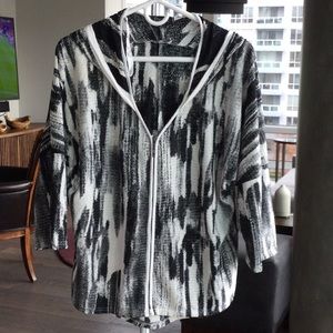 Papillon light summer hoodie.